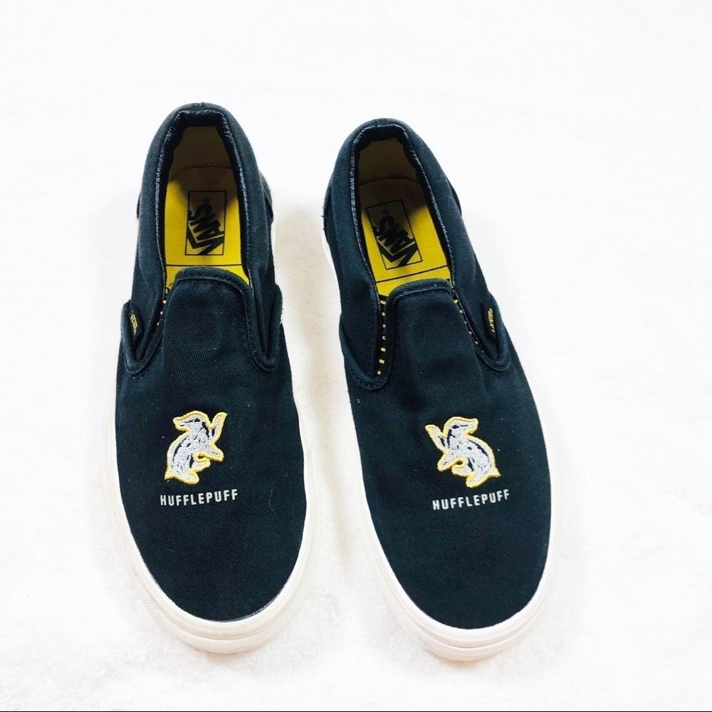 🔥 Limited Edition Vans Harry Potter Huffpuff black sneakers sz6.5
